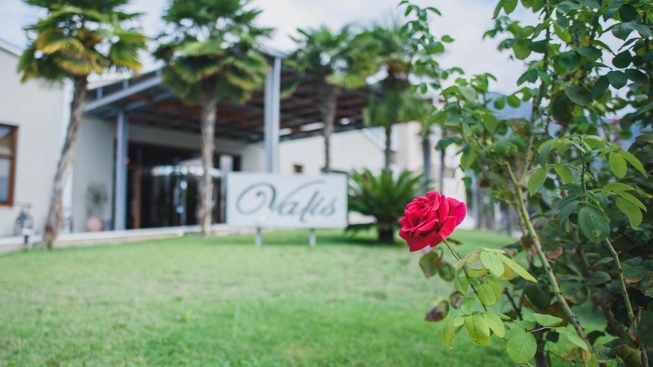 Valis Resort Hotel Volos Exterior photo Oaks Cypress Lakes
