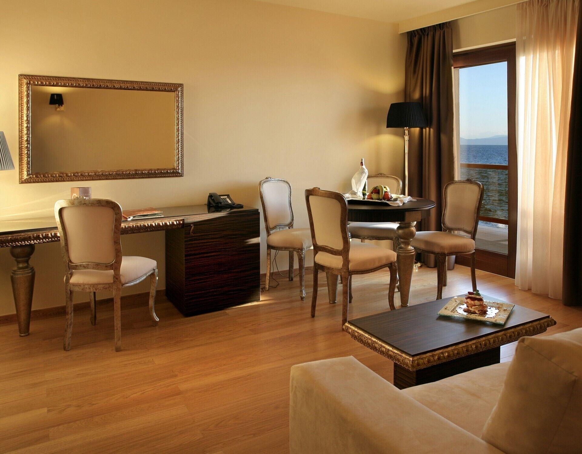 Valis Resort Hotel Volos Exterior photo Suite