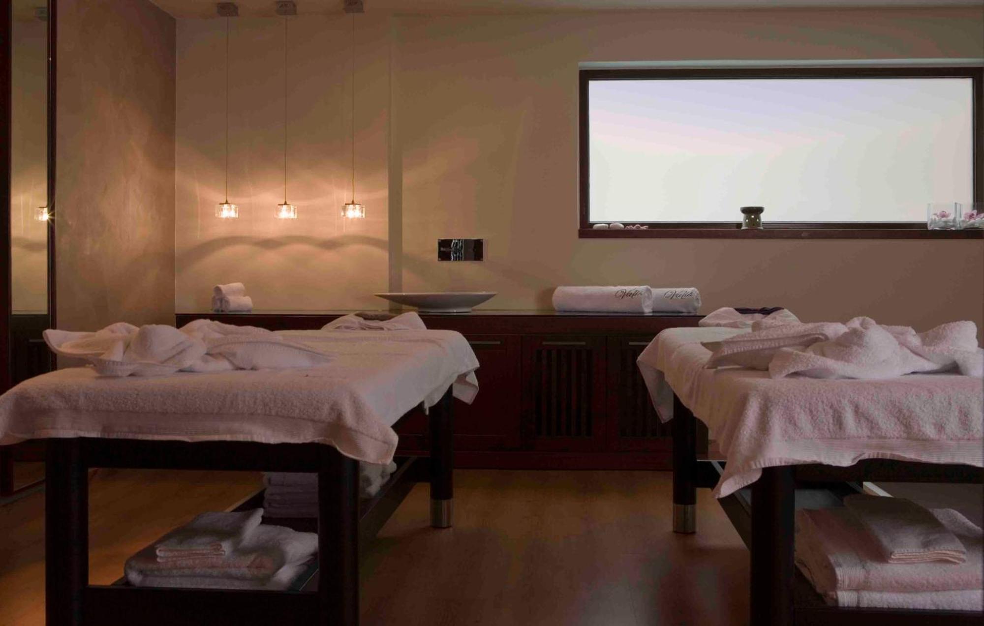 Valis Resort Hotel Volos Exterior photo Massage beds