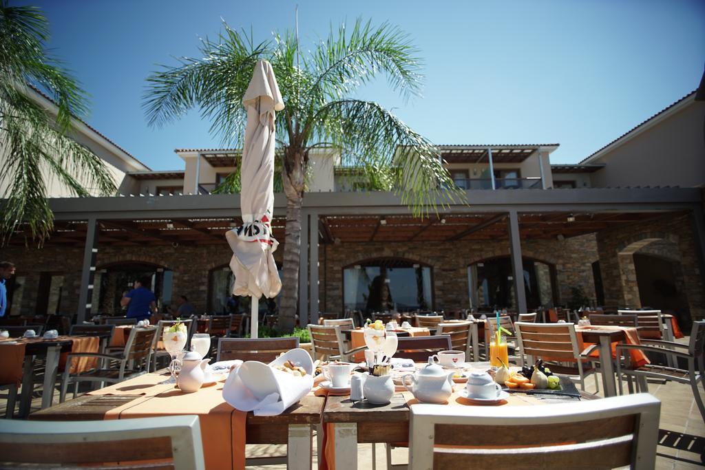 Valis Resort Hotel Volos Exterior photo The restaurant at the hotel